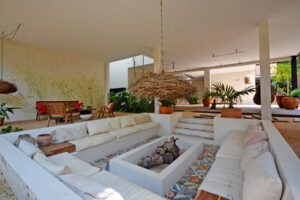 SPECTACULAR APARTMENT WITH PRIVATE TERRACE, LOCK OFF AND THE BEST VIEWS