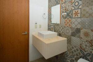 SPECTACULAR APARTMENT WITH PRIVATE TERRACE, LOCK OFF AND THE BEST VIEWS