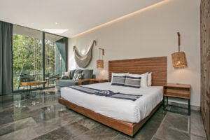 SOPHISTICATED AND UNIQUE STYLE STUDIO