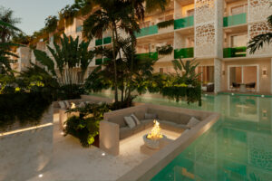 A UNIQUE LIFE EXPERIENCE AT THE CARIBBEAN