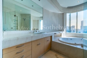 115 Luxury View