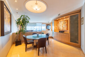 115 Luxury View