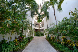 1-BEDROOM RESIDENCE WITH 5-DIAMOND LUXURY AMENITIES