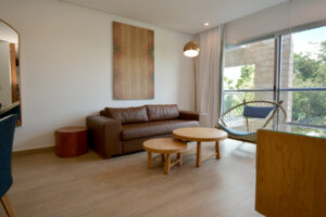 1-BEDROOM RESIDENCE WITH 5-DIAMOND LUXURY AMENITIES