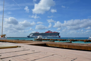 CARIBBEAN HOUSE, THE RETREAT OF 23 ROOMS IN THE HEART OF THE ISLAND