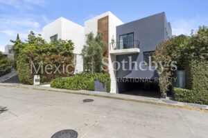 Casa Ailes 13