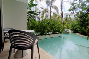 LAGUNAS CENTRAL PARK SWIM UP STUDIO