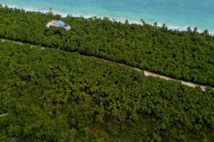 EXCLUSIVE BEACHFRONT LOT IN SIAN KA’AN