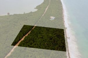 EXCLUSIVE BEACHFRONT LOT IN SIAN KA’AN