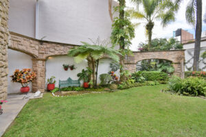Casa Alameda en venta, Royal Country, zona Andares, Zapopan