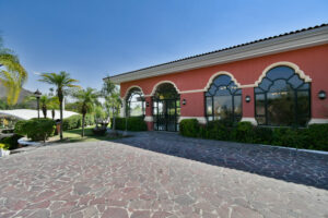 Terreno con alto potencial de desarrollo antes de las Plazas Outlet. San Agustín