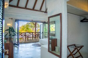 LUXURY BEACHFRONT ISLAND VILLA