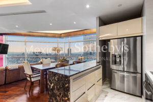 St Regis 2806