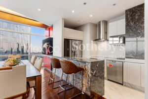 St Regis 2806