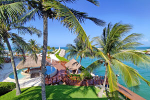 EXCLUSIVE RESIDENCE WITH PRIVATE DOCK