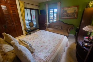 EXCLUSIVE OCEANFRONT RESIDENCE, 2 BED 2 AND BATH PANORAMIC VIEWS