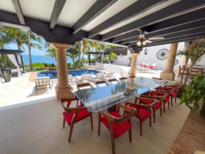 SUPER LUXURY BEACHFRONT VILLA IN THE HOTEL ZONE