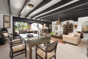 SUPER LUXURY BEACHFRONT VILLA IN THE HOTEL ZONE