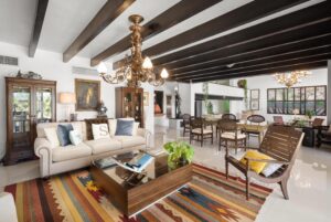 SUPER LUXURY BEACHFRONT VILLA IN THE HOTEL ZONE