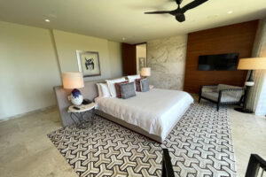 LUXURY ROSEWOOD VILLA