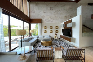 LUXURY ROSEWOOD VILLA