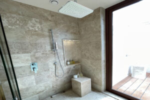 LUXURY ROSEWOOD VILLA