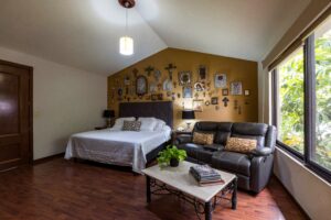 Residencia Santa Isabel, Colinas de San Javier, Zapopan
