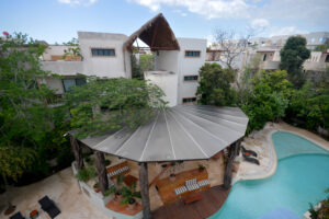 UNIQUE TWO BEDROOM PENTHOUSE WITH PRIVATE TERRACE AND WHIRLPOOL TUB