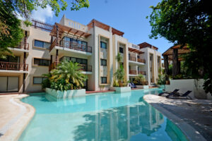 UNIQUE TWO BEDROOM PENTHOUSE WITH PRIVATE TERRACE AND WHIRLPOOL TUB