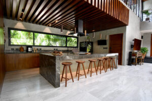 LUXURIOUS BAMBOO HIDEAWAY RESIDENCE