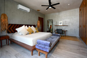 LUXURIOUS BAMBOO HIDEAWAY RESIDENCE