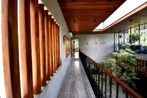 LUXURIOUS BAMBOO HIDEAWAY RESIDENCE