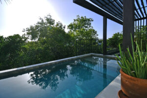 LUXURIOUS BAMBOO HIDEAWAY RESIDENCE