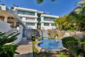 Residencia Paseo de la Montaña, Club de Golf Santa Anita