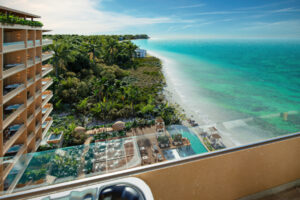 LUXURY BEACHFRONT CONDO