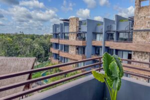 ESMERALDA BLACK PENTHOUSE