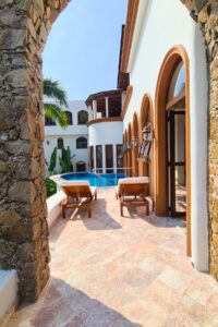 Villa León, Manzanillo, Colima