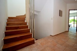 DUPLEX 6 BEDROOM HOME NEAR THE BEACH