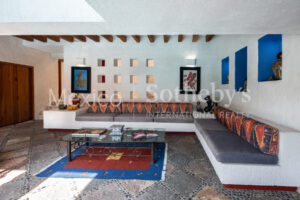 Casa de los Prismas &middot; Obra Maestra de José Creixell &middot; Los Apantles, Sumiya.