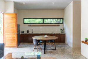 Unique investment building with three units and rooftop terrace.