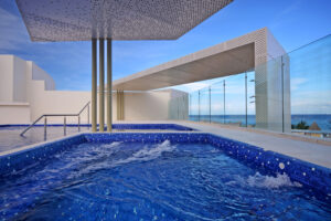 Elegant Sanctuary Between Jungle And Sea