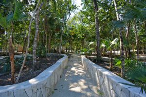 3 BEDROOM HOUSE IN A GATED COMMUNITY WITH A STYLE OF LIVING