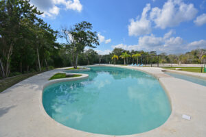 3 BEDROOM HOUSE IN A GATED COMMUNITY WITH A STYLE OF LIVING