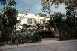BOHEMIAN LUXURY IN LUUM ZAMA