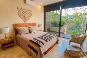 EXCLUSIVE 3-BEDROOM PENTHOUSE WITH LOCK OFF SYSTEM