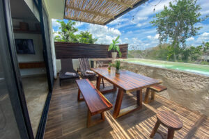 EXCLUSIVE 3-BEDROOM PENTHOUSE WITH LOCK OFF SYSTEM