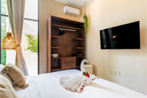 INCREDIBLE APARTMENT WITH PRIVATE BALCONY AND DOUBLE APARTMENT OPTION