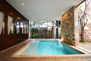 INCREDIBLE APARTMENT WITH PRIVATE BALCONY AND DOUBLE APARTMENT OPTION