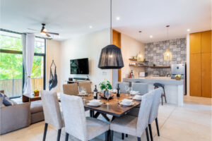 INCREDIBLE APARTMENT WITH PRIVATE BALCONY AND DOUBLE APARTMENT OPTION