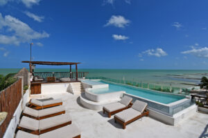 OCEAN VIEWS, LUXURY AND RETURNS
